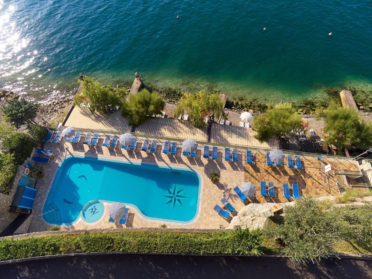 Hotel Astor Limone sul Garda Exterior photo