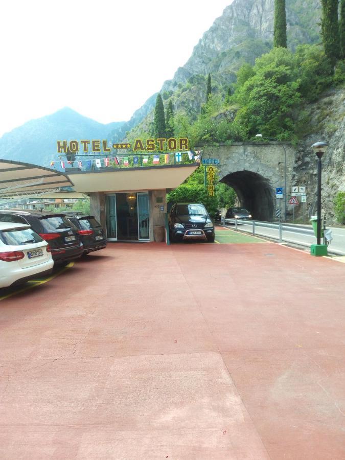Hotel Astor Limone sul Garda Exterior photo