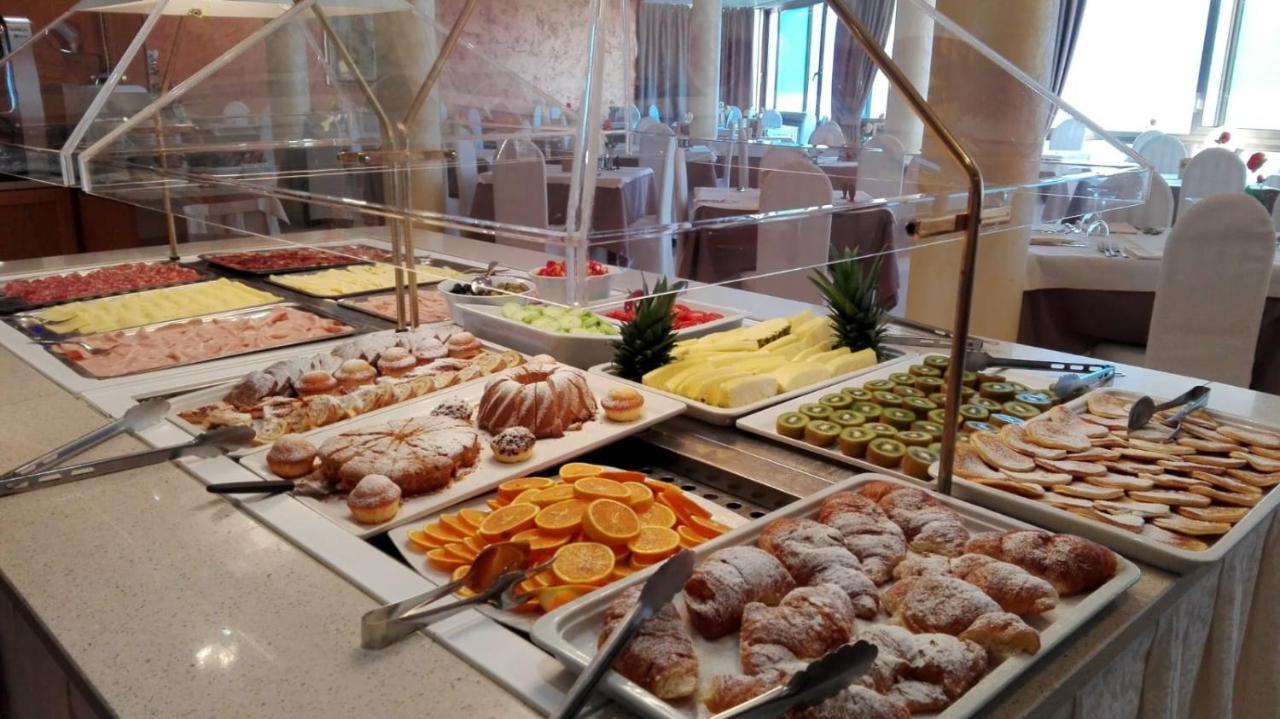 Hotel Astor Limone sul Garda Exterior photo