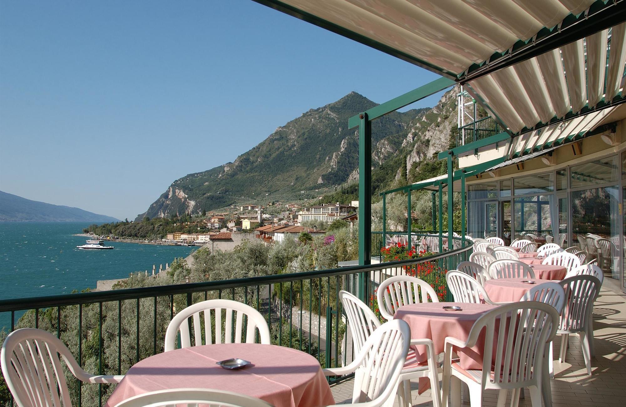 Hotel Astor Limone sul Garda Exterior photo